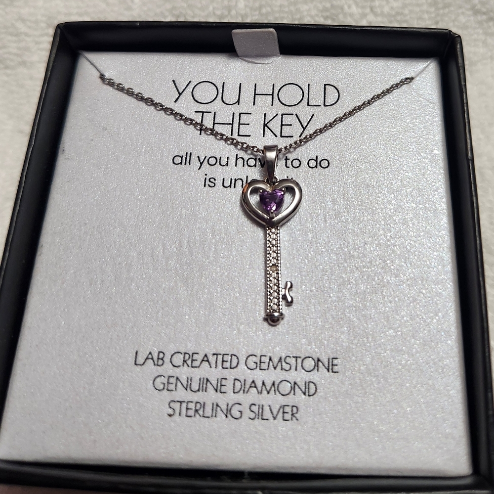 MACY'S, GENIUNE DIAMOND, STERLING SILVER, AMETHYST GEMSTONE, KEY NECKLACE, NEW